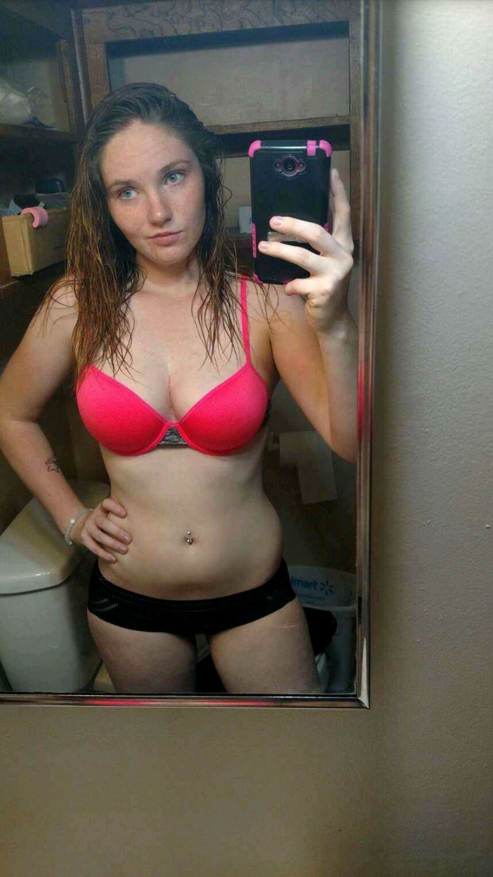 Big Boobs Naked Snapchat Teen Selfie Pics  Nude Amateur Girls-2998